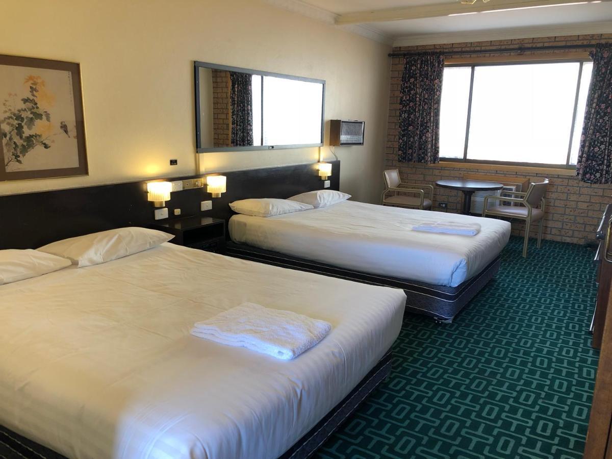 Canberra Lyneham Motor Inn Eksteriør bilde