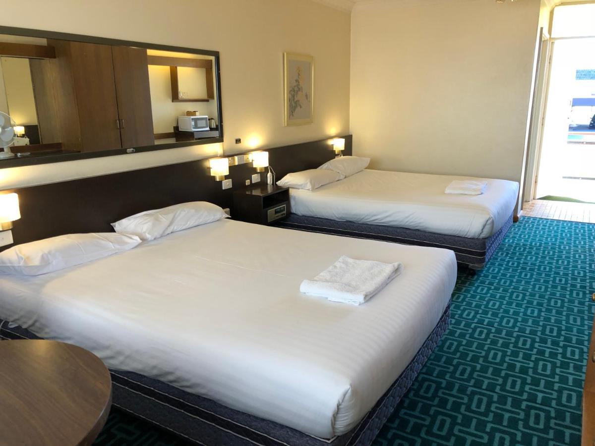 Canberra Lyneham Motor Inn Eksteriør bilde