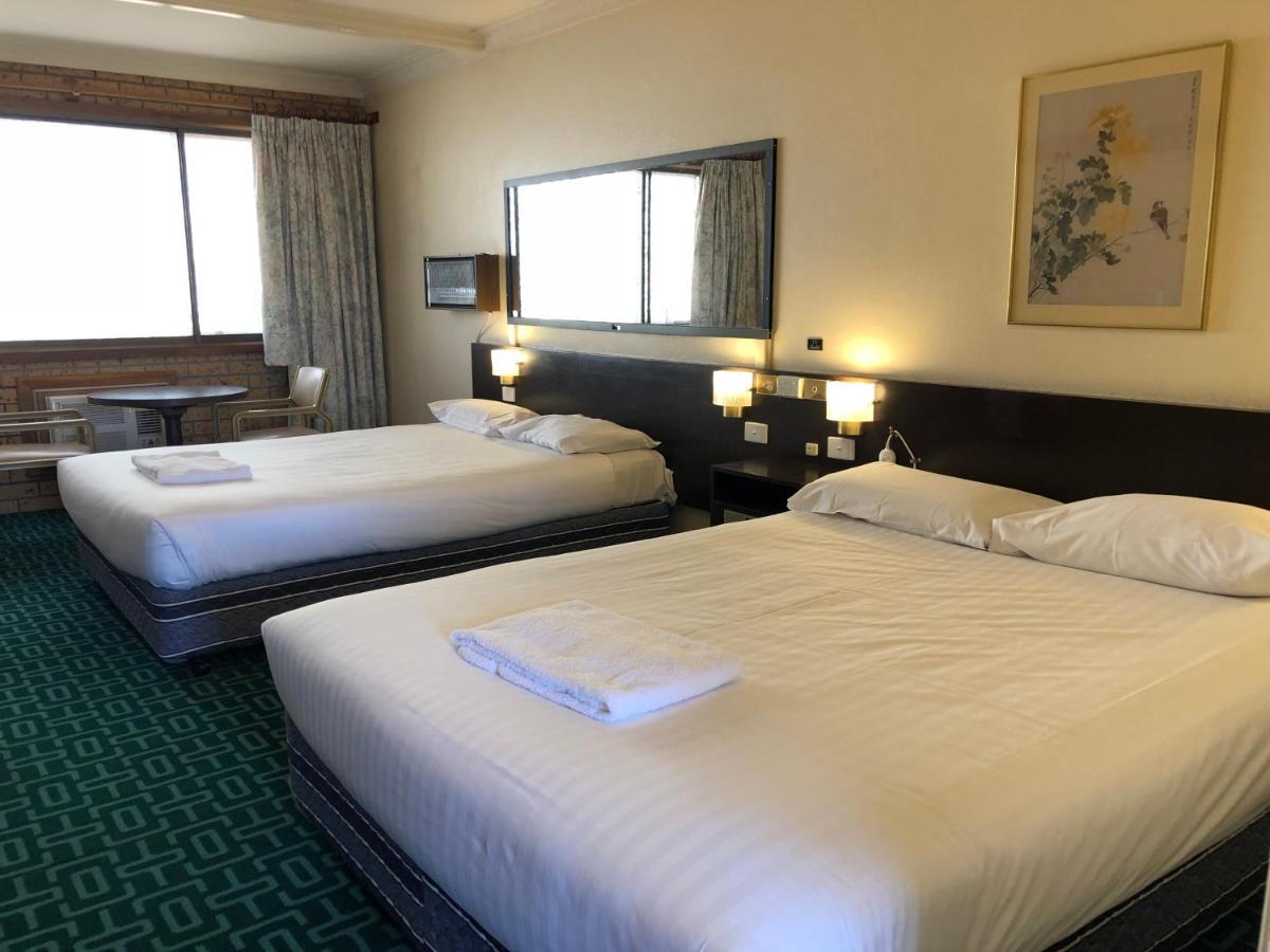 Canberra Lyneham Motor Inn Eksteriør bilde