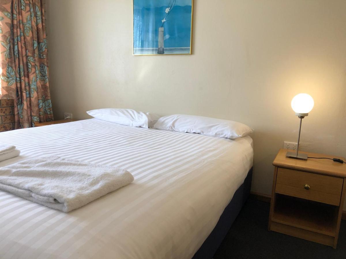 Canberra Lyneham Motor Inn Eksteriør bilde